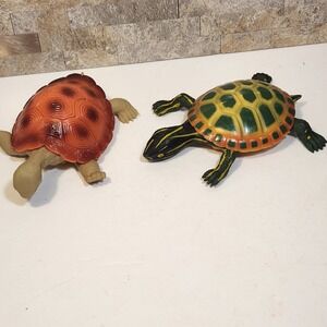 Vintage Imperial 2001 Rubber Turtle Figures Set of 2 Green Brown BSBSNH-9115